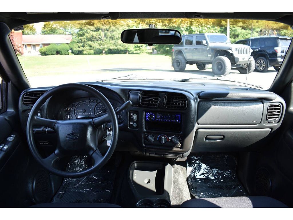 I found this 2004 Chevrolet Blazer Xtreme 4.3L with 155K miles for sale on  Craigslist. I like the truck but the owner said if I don't have $8,000 to  pay for the, image size:1024x768