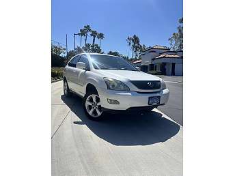 2004 White Lexus RX SUV