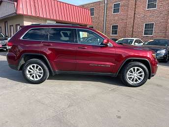 2021 Jeep Grand Cherokee Laredo 