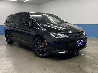 2019 Chrysler Pacifica Touring 