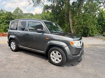 Gray Element SUV 2011