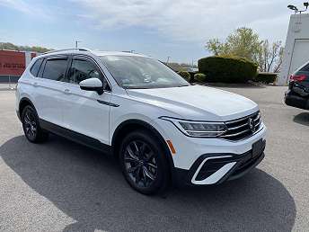 2022 Volkswagen Tiguan SE 