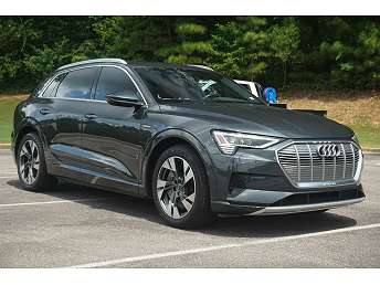 2022 Audi e-tron Premium 