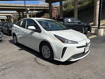 2019 Toyota Prius L Eco
