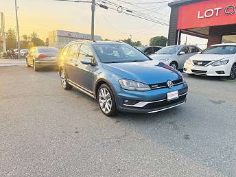 2017 Volkswagen Golf SEL 