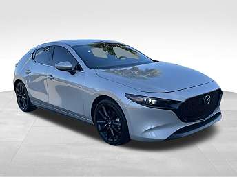 White Mazda Mazda3 Premium 2022