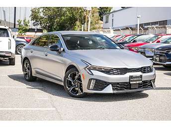 2025 Kia K5 GT-Line 
