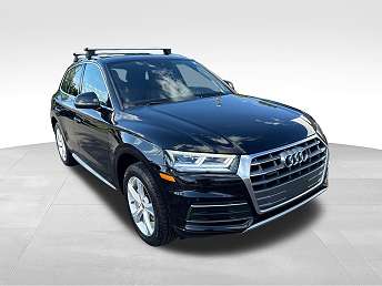 Black Audi Q5 SUV 2020