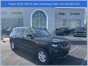 2023 Jeep Grand Cherokee Laredo 