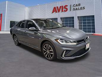 2025 Volkswagen Jetta SE 