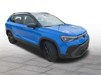 2025 Volkswagen Taos SE 