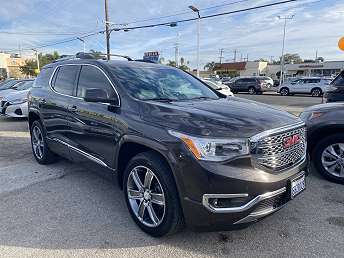 2017 GMC Acadia Denali 