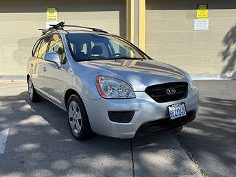 2009 Kia Rondo LX