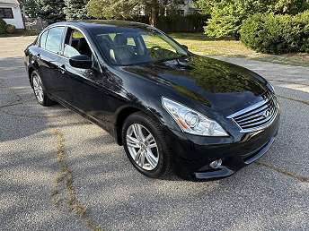 2013 Infiniti G37  