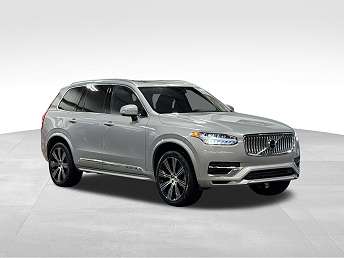 2024 Volvo XC90 T8 Core 
