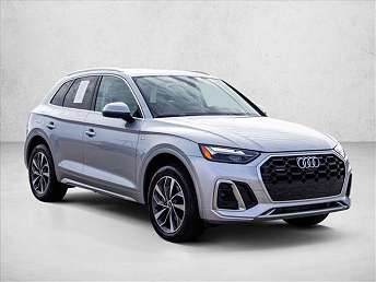 2023 Audi Q5 Premium Plus 