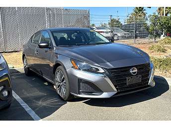 Gray Nissan Altima Sedan 2024