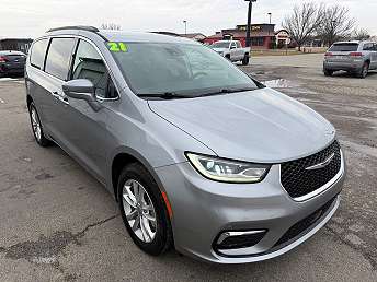 2021 Chrysler Pacifica Touring 