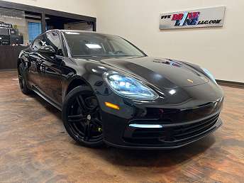 2018 Porsche Panamera 4 