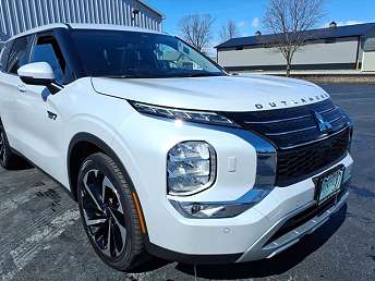 2023 Mitsubishi Outlander  
