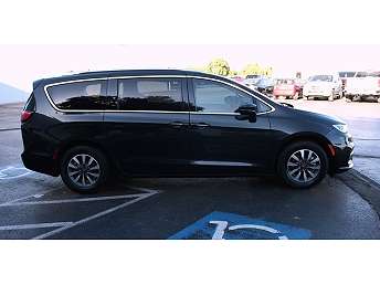 2021 Chrysler Pacifica Touring-L 