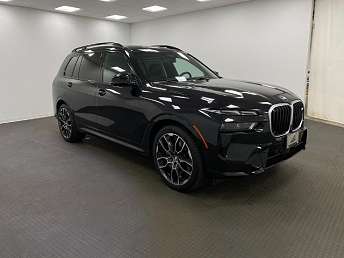 2023 BMW X7 M60i 