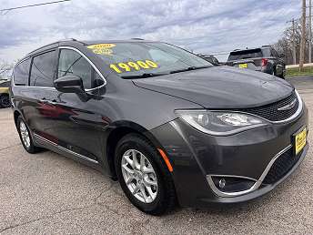 2020 Chrysler Pacifica Touring-L 
