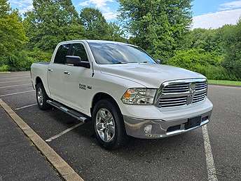 2015 Ram 1500 SLT 