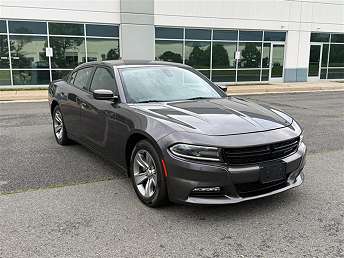 2016 Dodge Charger SXT 