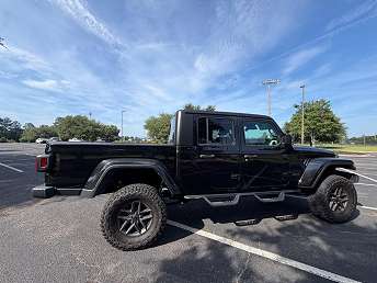 2024 Jeep Gladiator Sport 