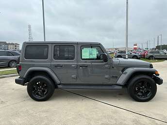 Gray Jeep Wrangler SUV 2021