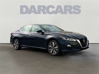 2022 Nissan Altima SV 