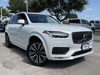 2020 Volvo XC90 T5 Momentum 
