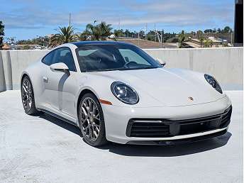 White Porsche 911 Carrera S 2024