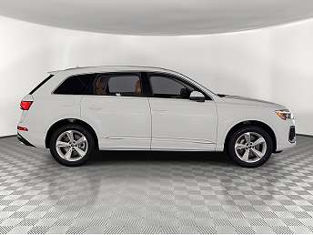 2025 Audi Q7 Premium 
