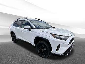 2022 Toyota RAV4 SE 