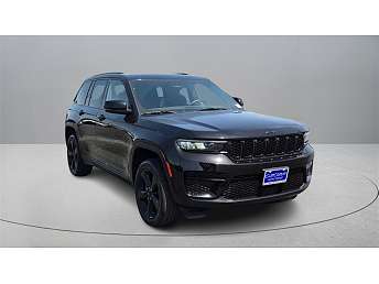 2022 Jeep Grand Cherokee Altitude 