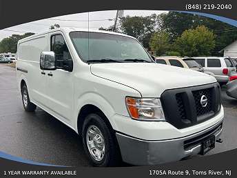 White Nissan NV 3500HD 2013