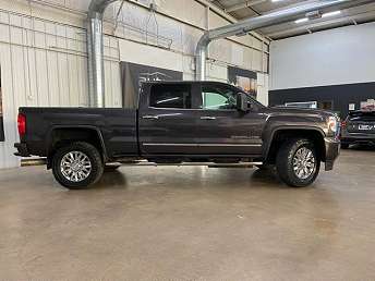 2015 GMC Sierra 2500HD Denali 