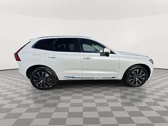 2023 Volvo XC60 B5 Plus 