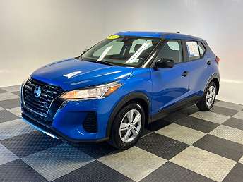 2022 Nissan Kicks S 