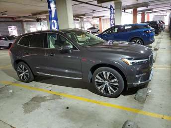 2023 Volvo XC60 B5 Ultimate 