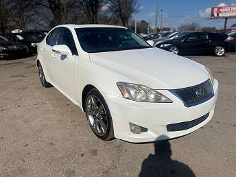 White Lexus IS 250 2010