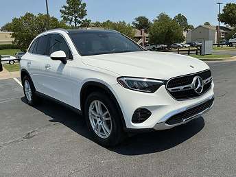 2025 Mercedes-Benz GLC 300 