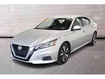 2021 Nissan Altima SV 