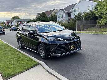 Used Toyota Sienna for Sale in Elizabeth, NJ (with Photos) - CARFAX