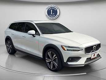 2024 Volvo V60 B5 Plus 
