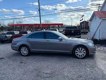 2010 Mercedes-Benz S-Class S 550 