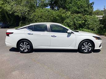 2022 Nissan Altima S 