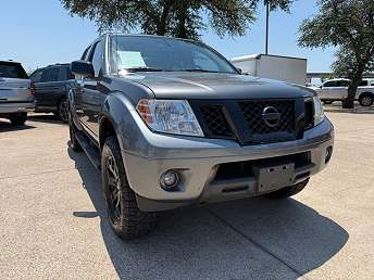 2021 Nissan Frontier SV 